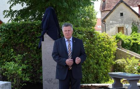 ODKRITJE KIPA FRAN GERBIČ 06 FOTO LJUBO VUKELIČ